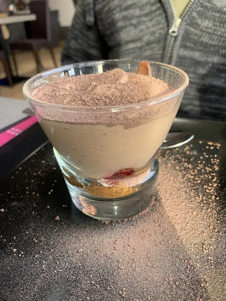 Lana Bates_Restaurant Lounge le Mardaric_Peyruis_review