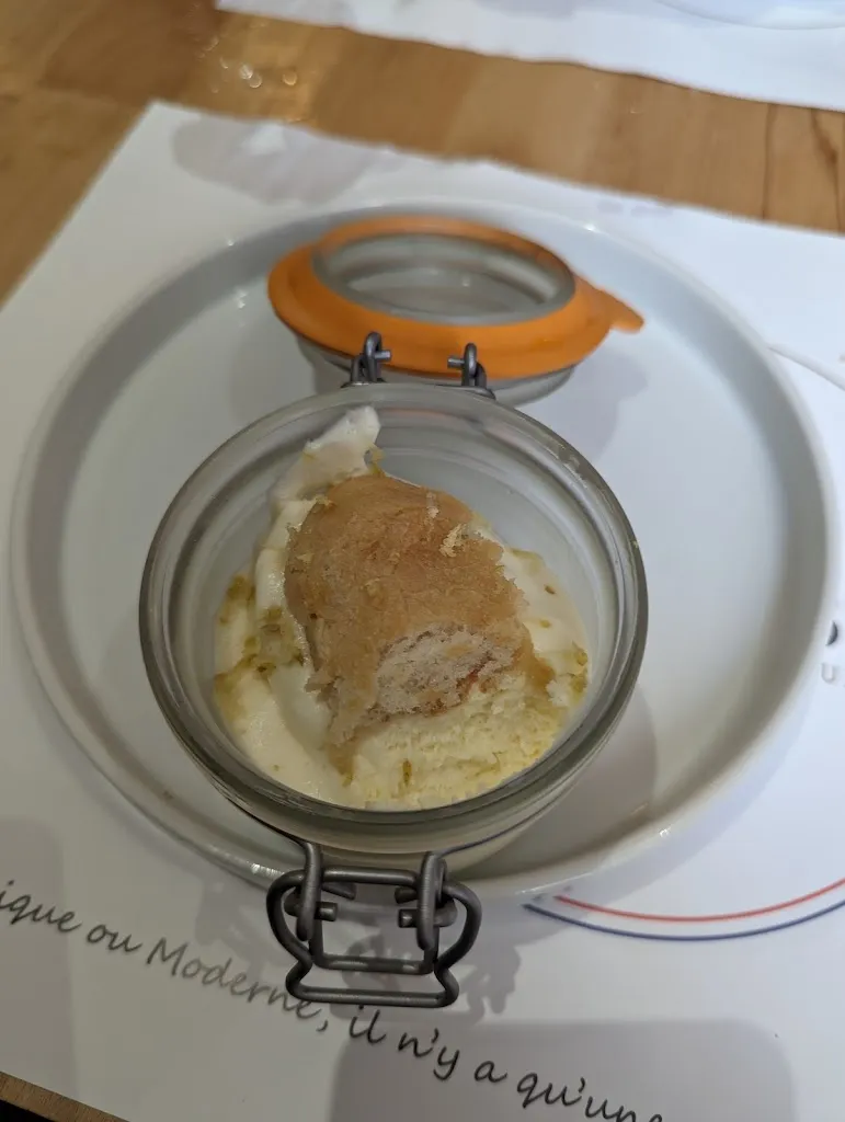 Sam “WeExplore2” Jones_BCBG - Bistrot Chic Bistrot Gourmand_Levens_review