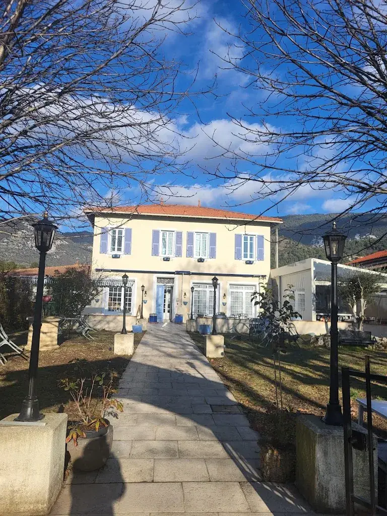 Akwaba chez Ouli_Levens_slider_image_1