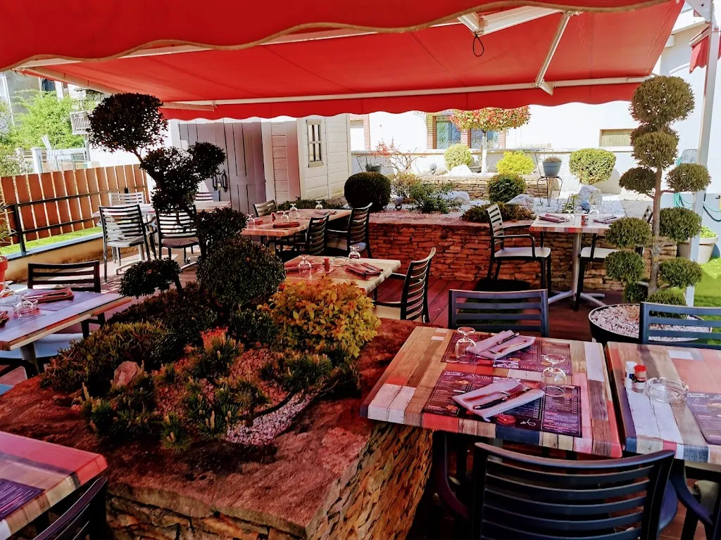 Restaurant-grill La Vieille Mairie restaurant in Pontcharra