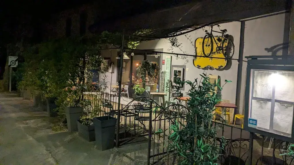 Pompette restaurant in Malemort-du-Comtat