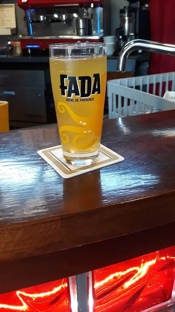 Chez Tata Raisin restaurant in Malijai