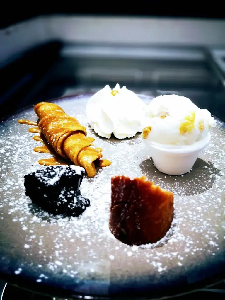 Le Goustarou_Saint-Rémy-de-Provence_slider_image_2