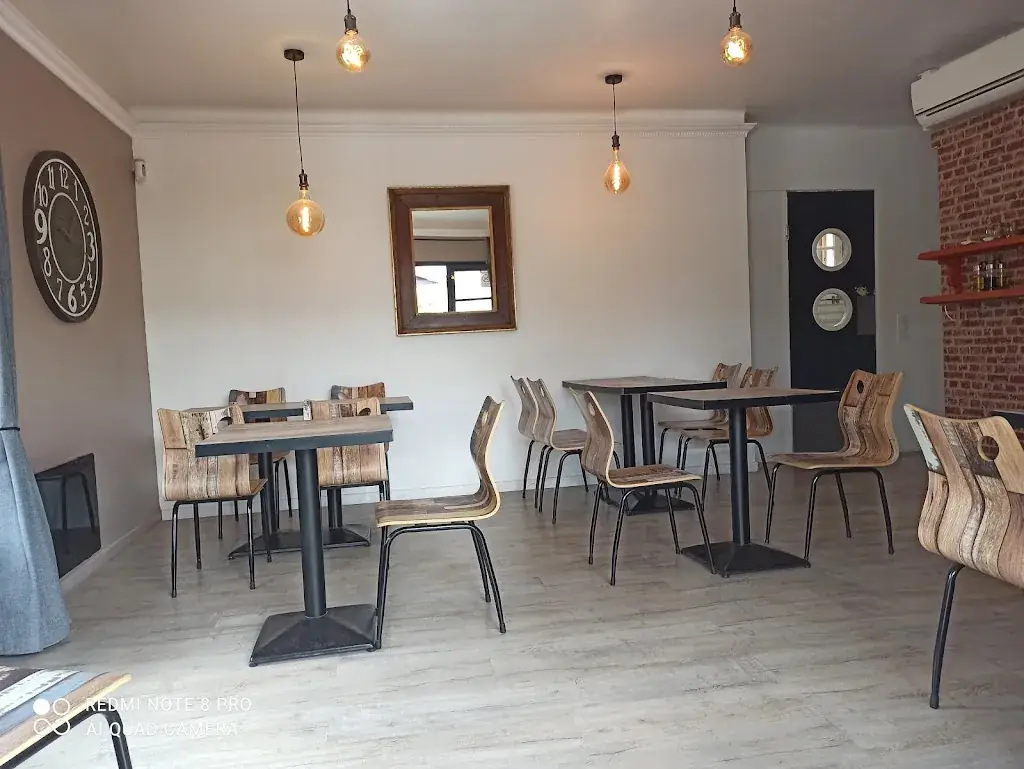 La cantine des grands Restaurant in Saint-Rémy-de-Provence