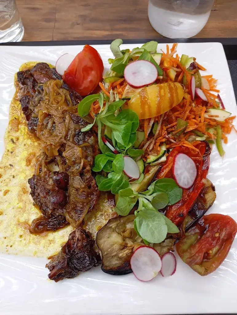 La cantine des grands_Saint-Rémy-de-Provence_slider_image_3