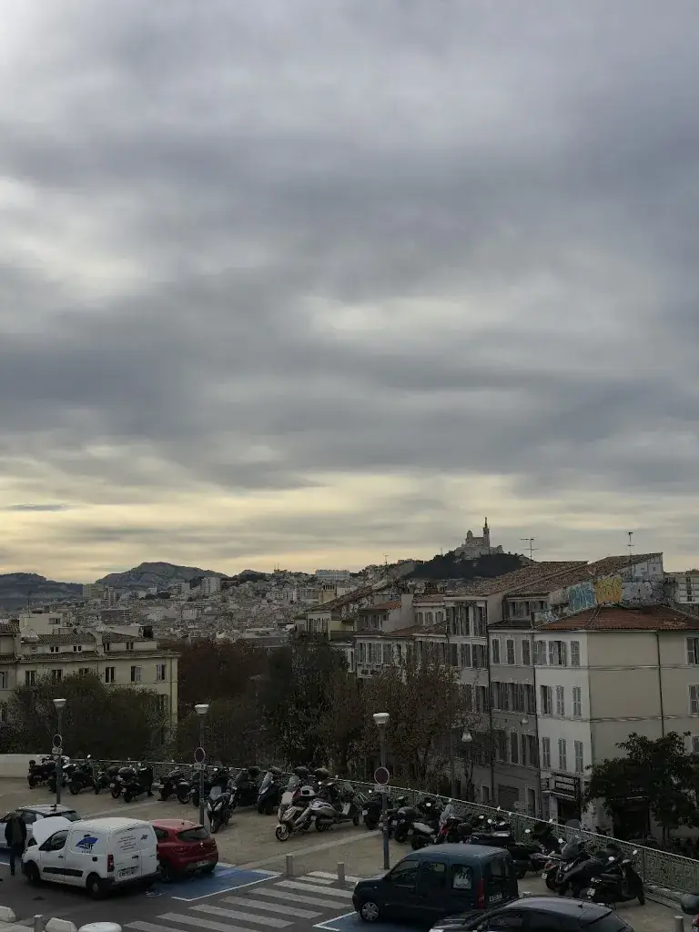 Sajjad Ghojavand_Les Terrasses de St Mitre_Marseille_review