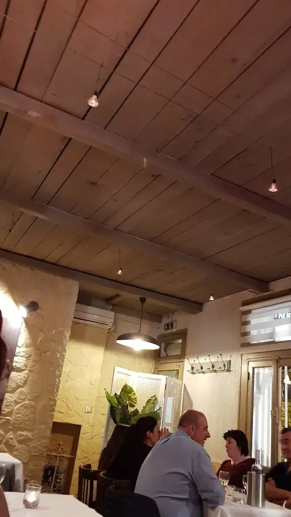 Joel Jackson_Café De la Place_Marseille_review