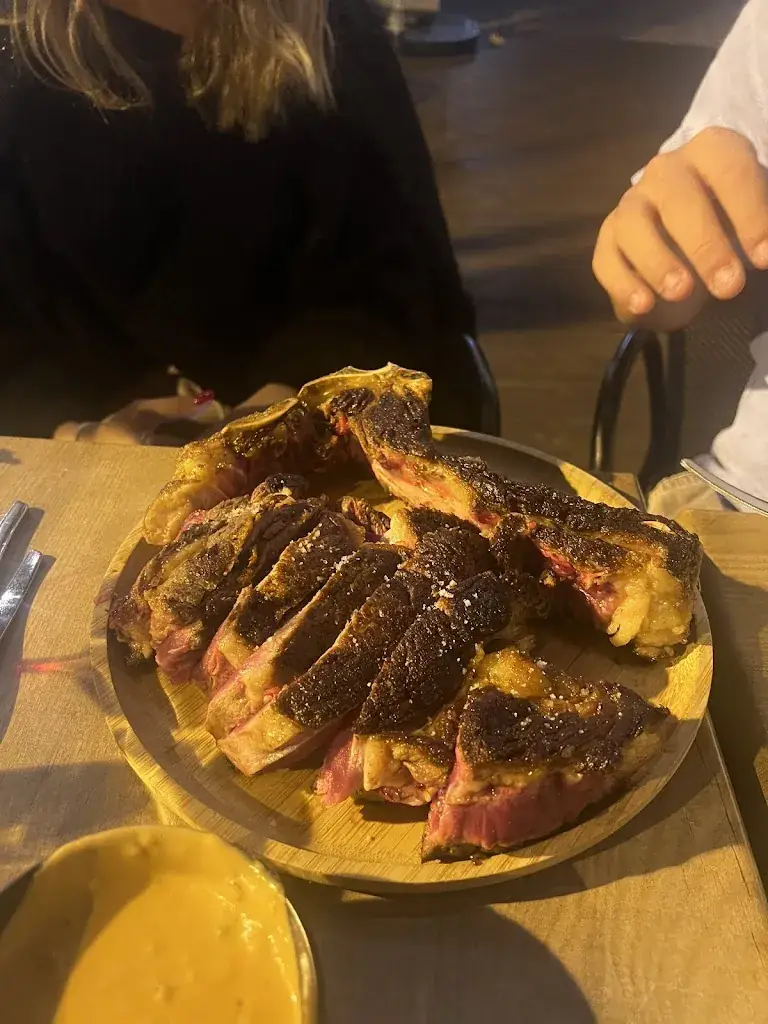 Solène B_Café De la Place_Marseille_review