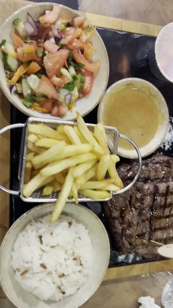 Le Baron Restaurant_Marignane_slider_image_2