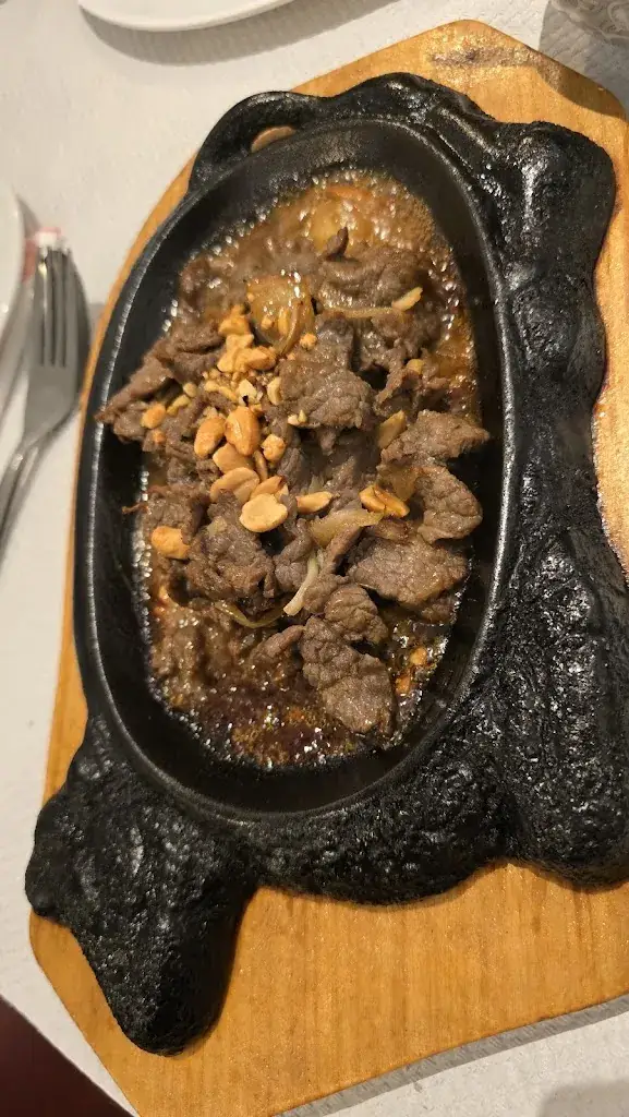 Lalou_La Baie d’Along_Marignane_review