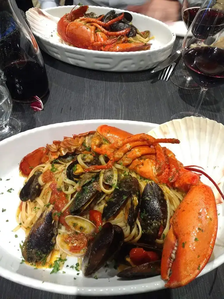 jarek matuszewski_Via Napoli_Marignane_review