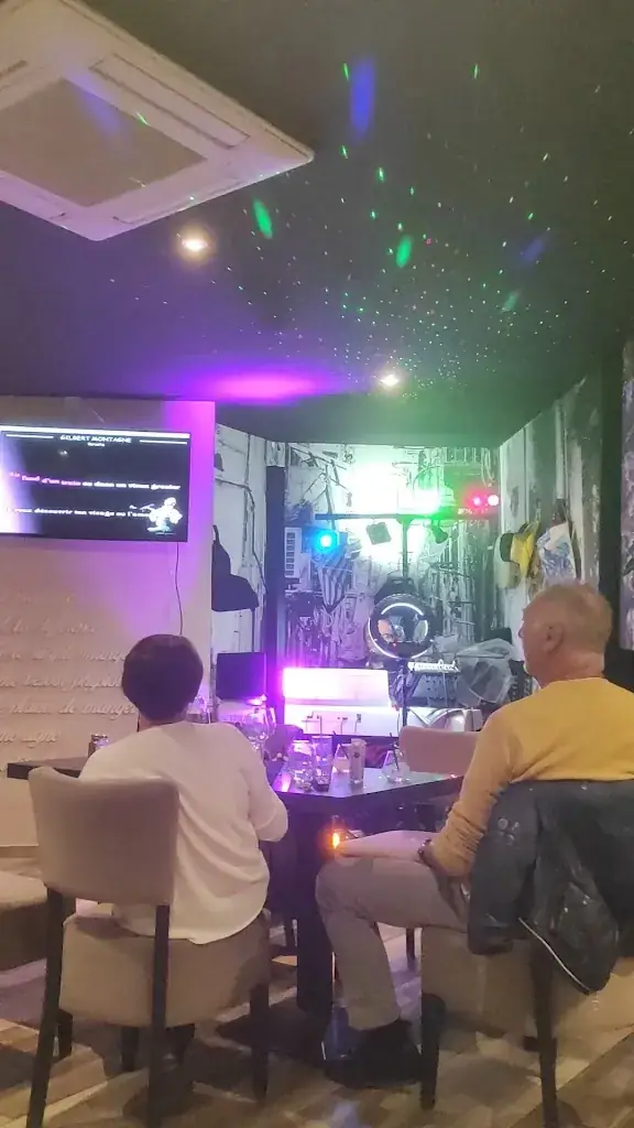 Via Napoli_Marignane_slider_image_2