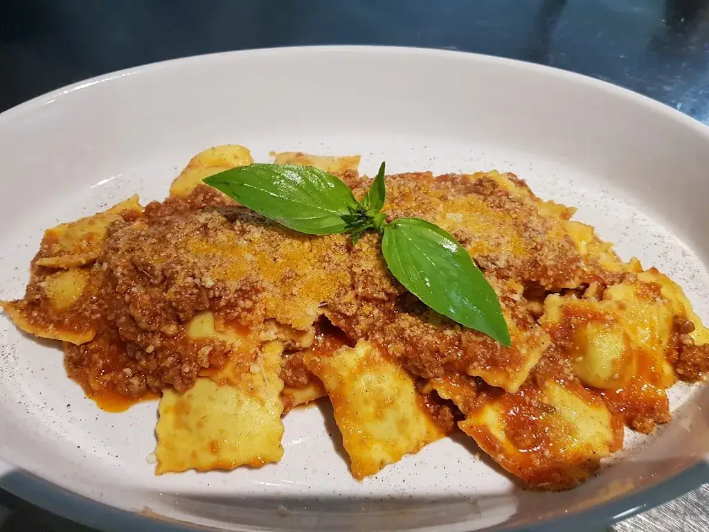 Via Napoli_Marignane_slider_image_3