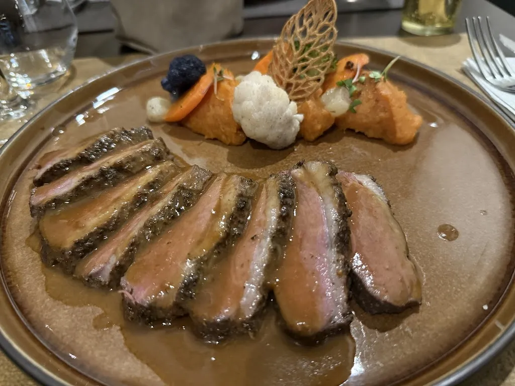 Dorian Sweidy_La Poule Noire_Marseille_review