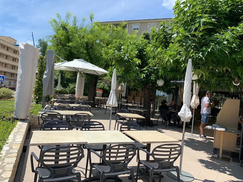 Le Néapolis_Mandelieu-la-Napoule_slider_image_1