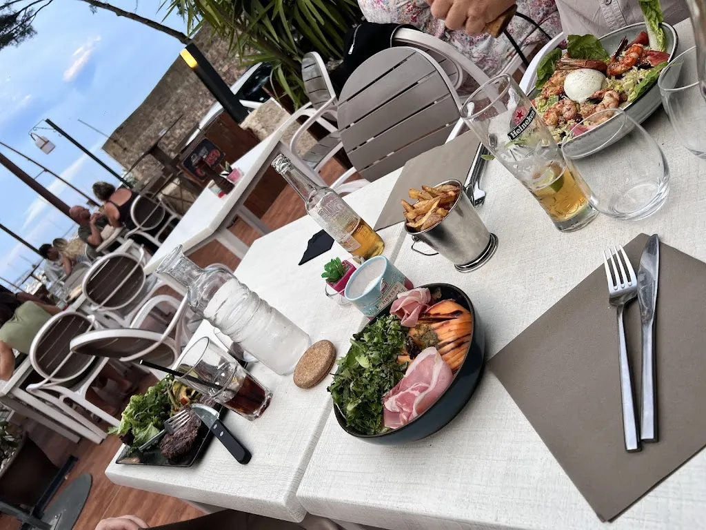 Le Bellini_Mandelieu-la-Napoule_slider_image_2