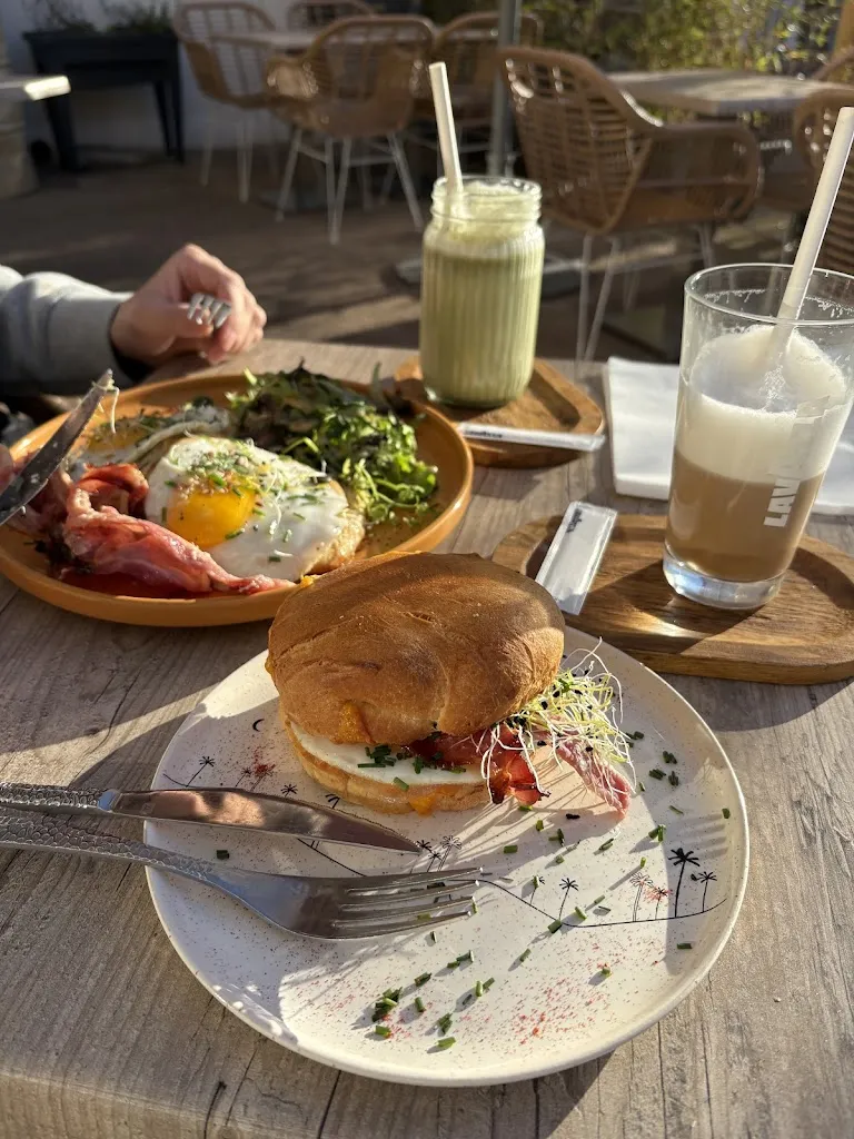 Maria Rosa_L'Atelier Cojàne_Mandelieu-la-Napoule_review