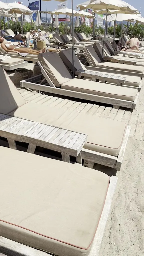 Kataryna D_Playa Chica_Mandelieu-la-Napoule_review