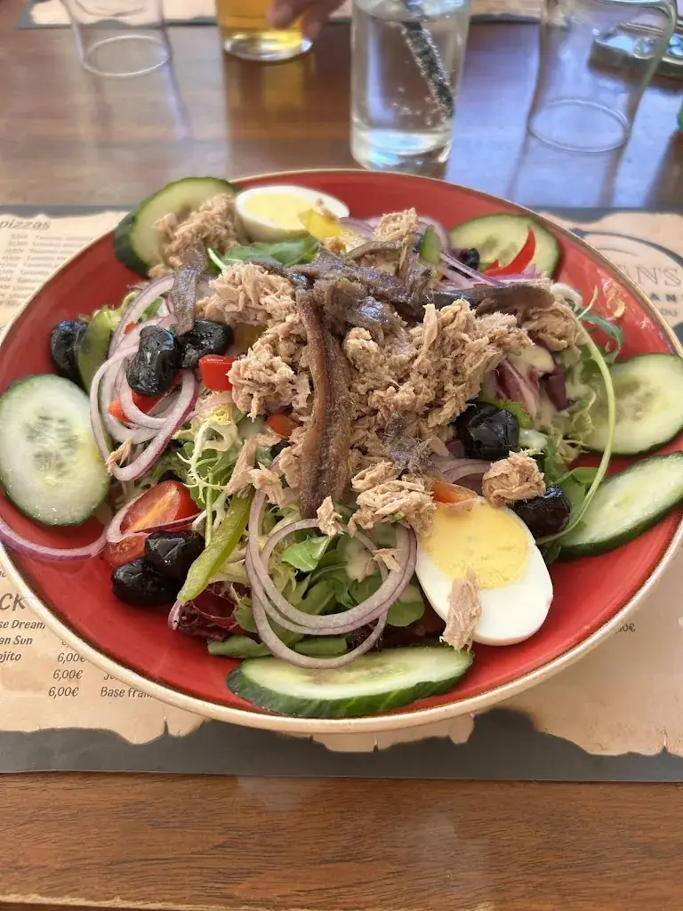 Fiona Reid_divan's_Mandelieu-la-Napoule_review