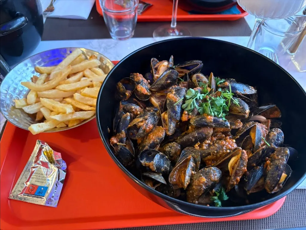Patricia Feau_La Minute Moule Cannes Marina - Restaurant Mandelieu La Napoule_Mandelieu-la-Napoule_review
