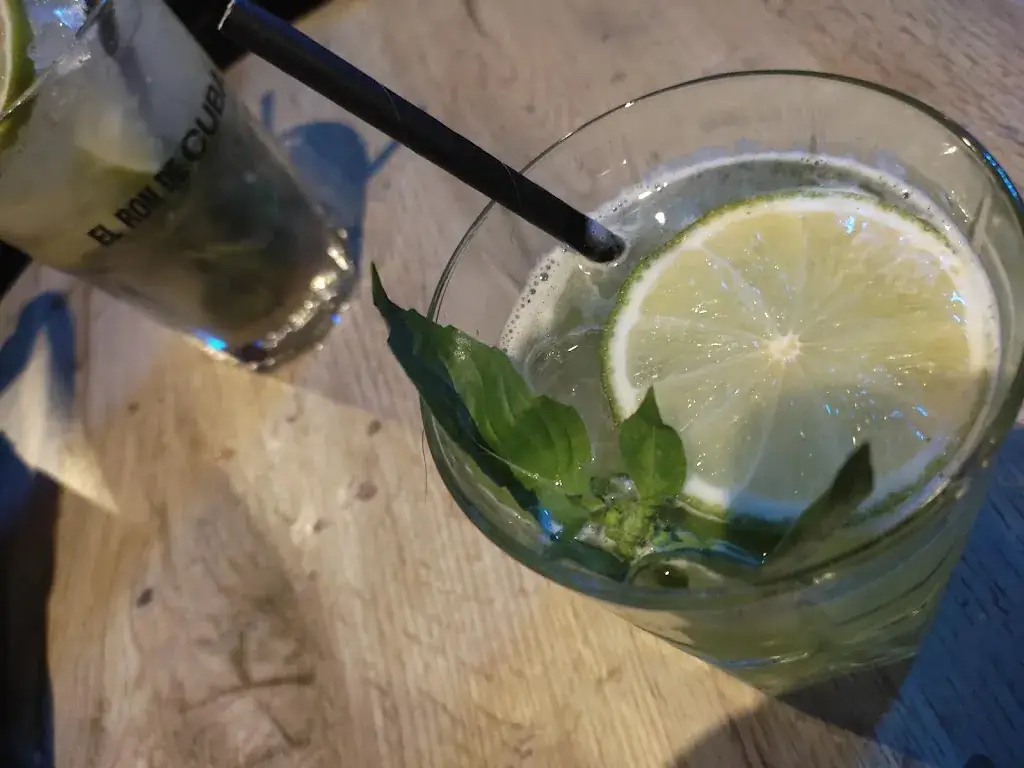 Menu_La Petite Source_Mandelieu-la-Napoule_immagine_8