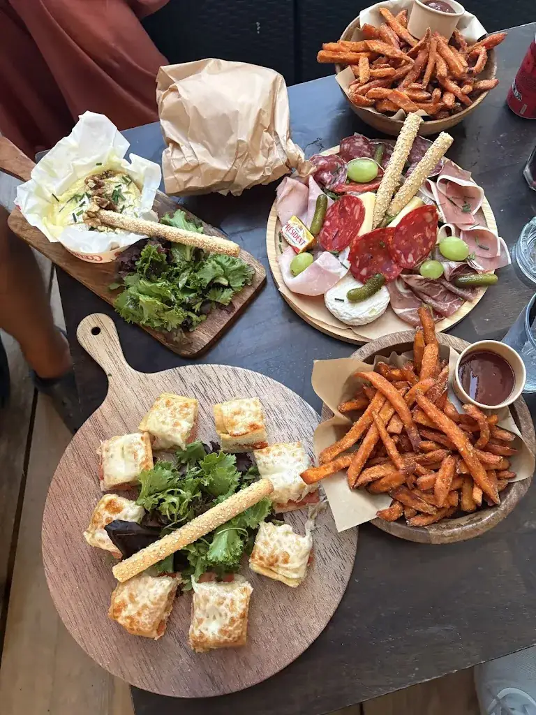 La Petite Source_Mandelieu-la-Napoule_slider_image_3