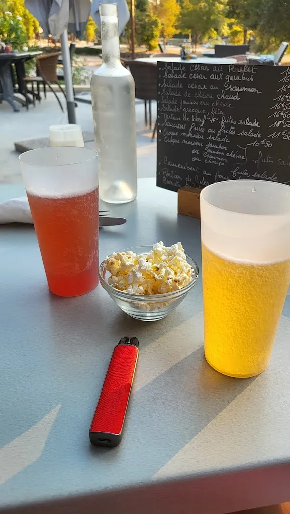 Chrystelle Mouveaux_la guinguette de la siagne_Mandelieu-la-Napoule_review