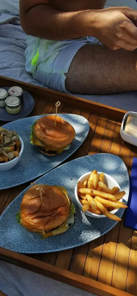 Menu_Le Lagon Mandelieu - Pool Club - Restaurant - Cocktails à Mandelieu_Mandelieu-la-Napoule_image_8