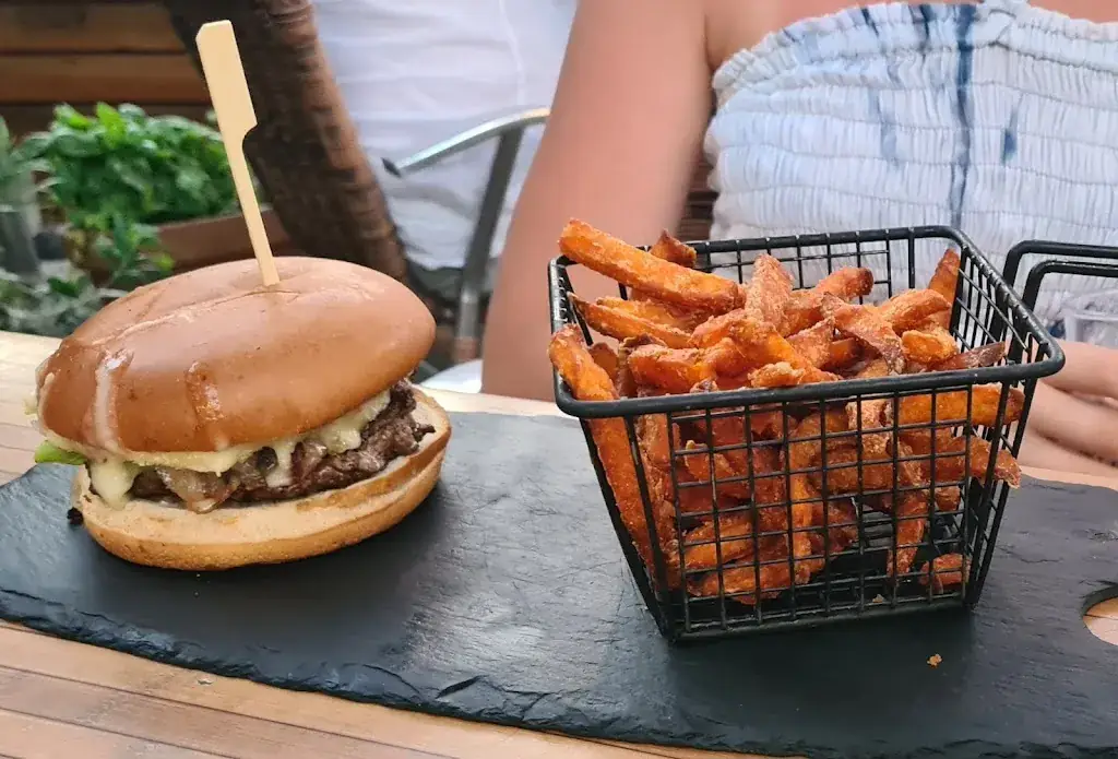 Menu_La Canisse_Mandelieu-la-Napoule_image_5