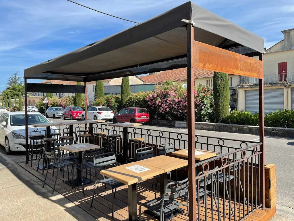 Bar de la fauvette restaurant in Maubec