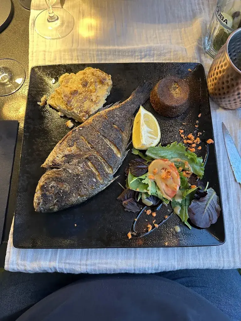 ME F_Le 4.27_Cabrières-d'Avignon_review