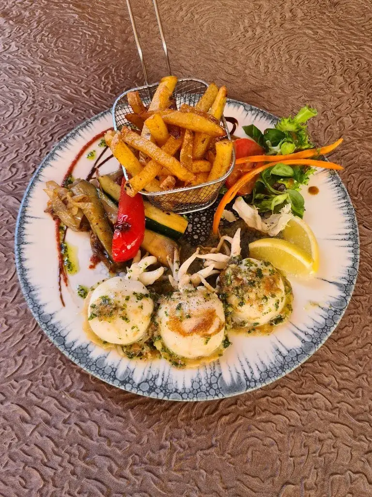 Le 4.27_Cabrières-d'Avignon_slider_image_3