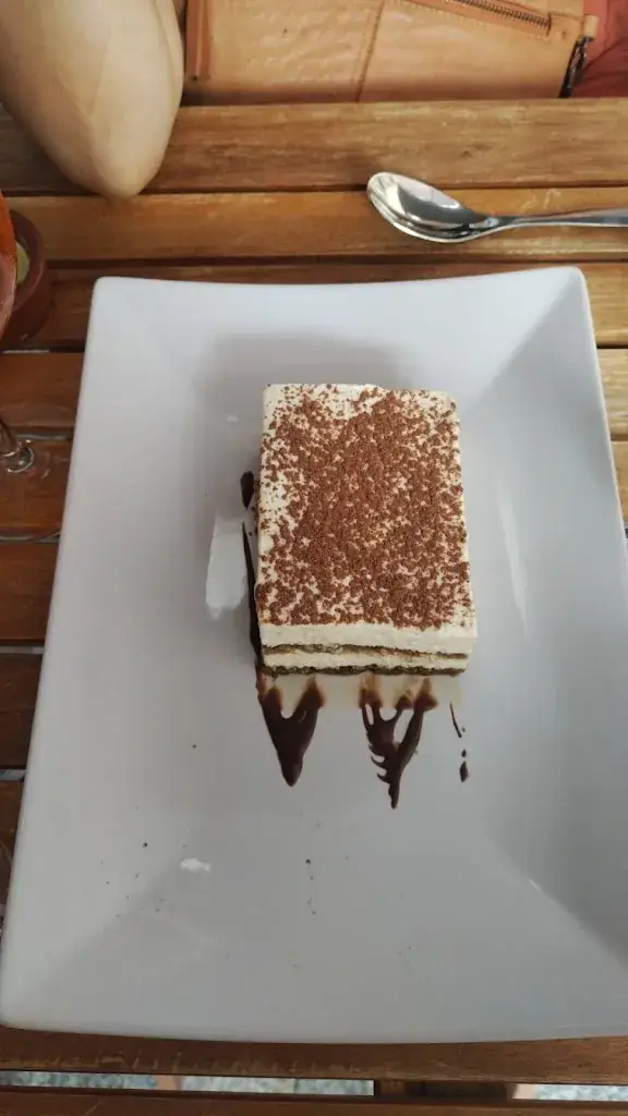 Idriss Mezrig_Le Napoli_Pierrelatte_review