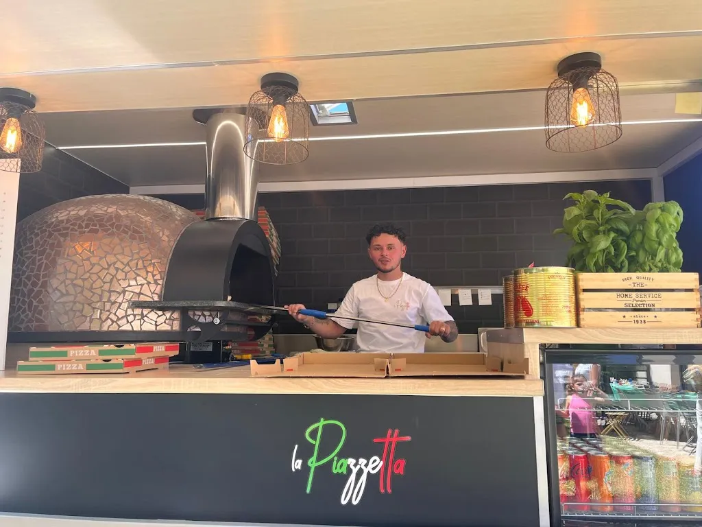 Anne-Laure TAVERNIER_La Piazzetta Coustellet_Maubec_review