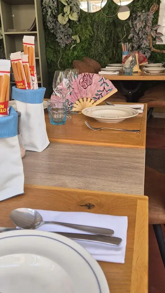 Silviyasworld_Les Enfants Terribles_Menton_recensione