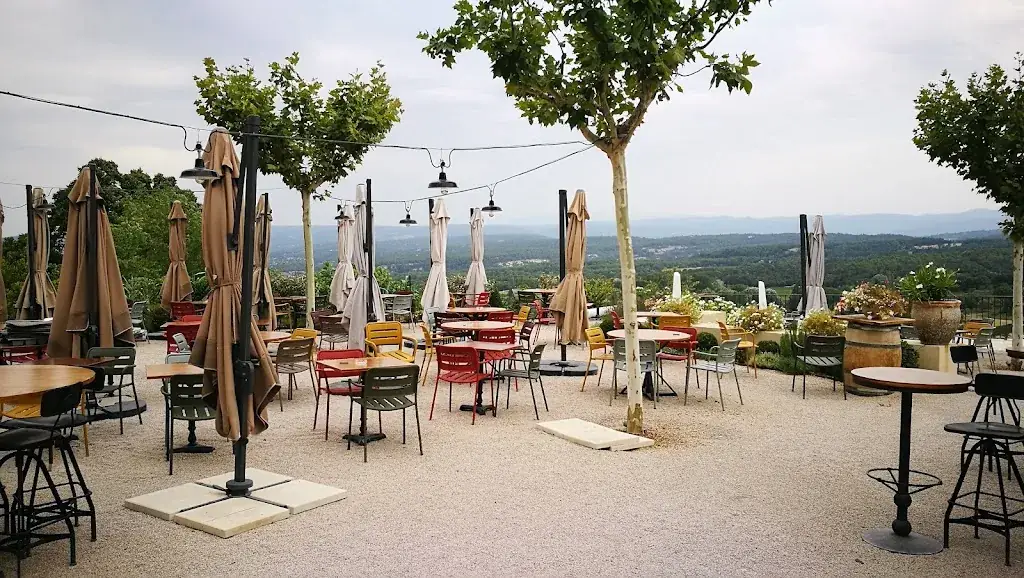 CHANGEMENT DE PROPRIETAIRE ALLER SUR MONSIEUR TU MÉNERBES restaurant in Ménerbes