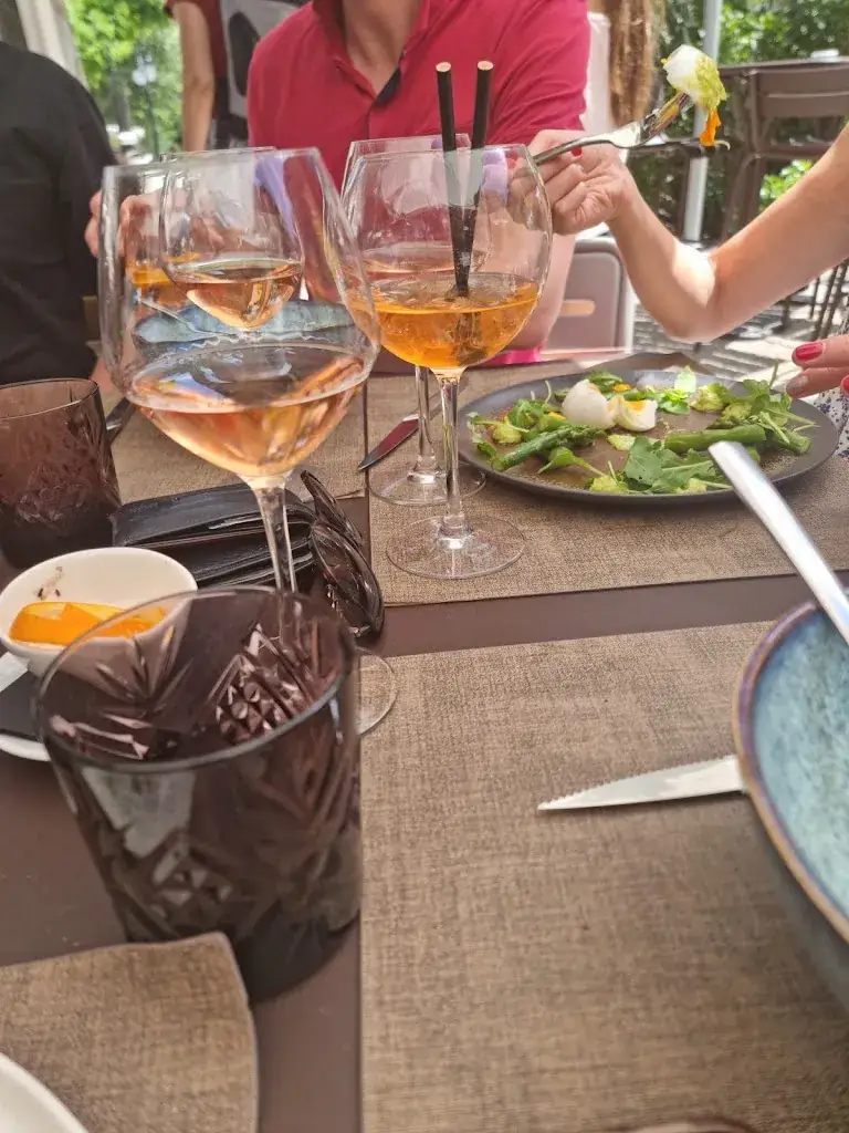 CHANGEMENT DE PROPRIETAIRE ALLER SUR MONSIEUR TU MÉNERBES_Ménerbes_slider_image_3