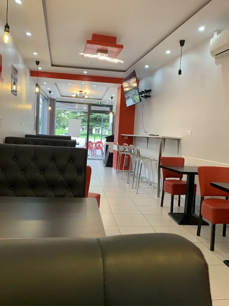 RACHID TAIFI_Le Regal du Centre_Pierrelatte_review