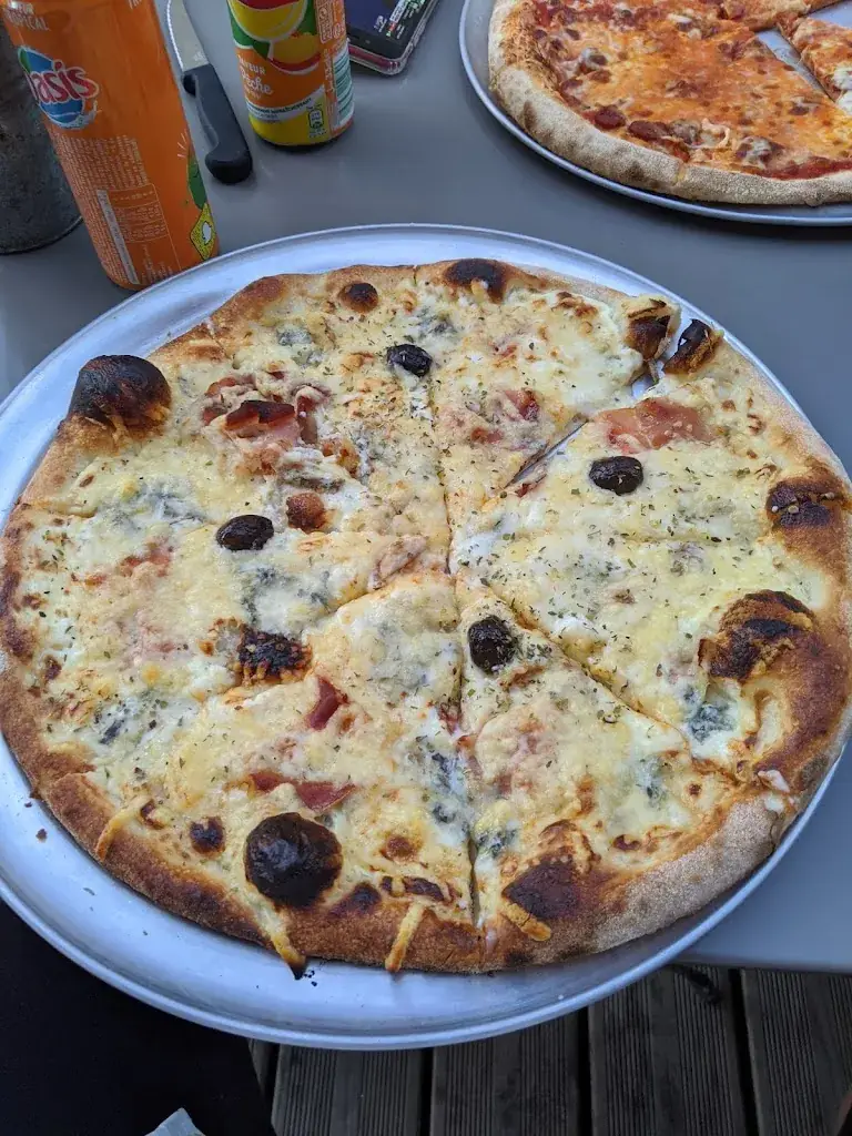 Pizza chez Wilfrid à Mérindol ristorante a Mérindol