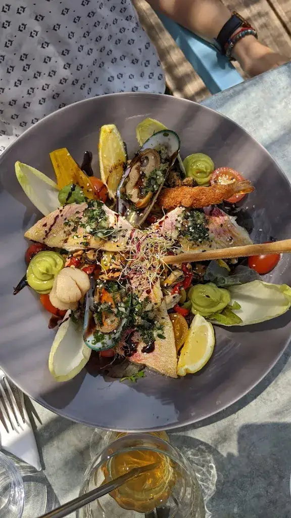 Menu_Aux berges du lac_Miramas_image_8