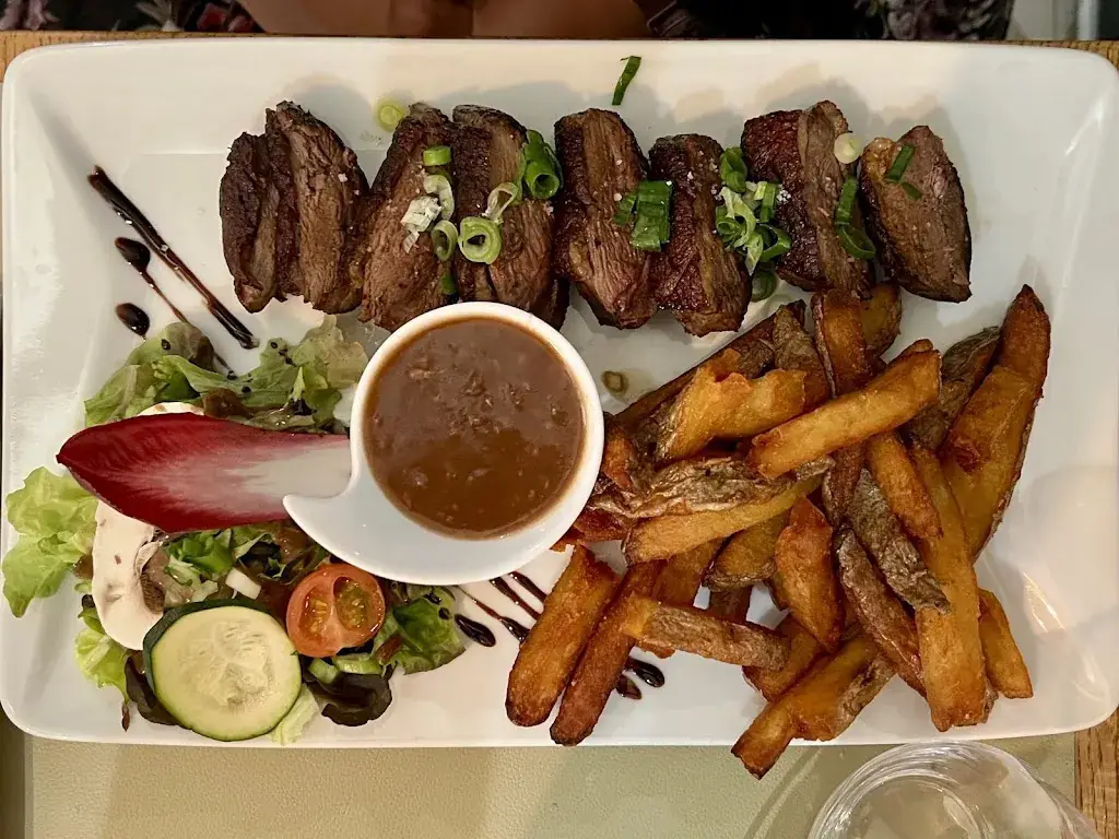 NITENDRA SINGH_Aux berges du lac_Miramas_review