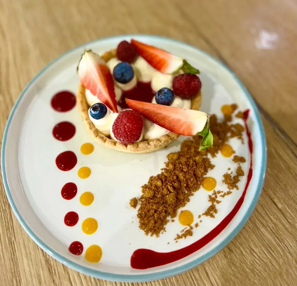 Aux berges du lac_Miramas_slider_image_2