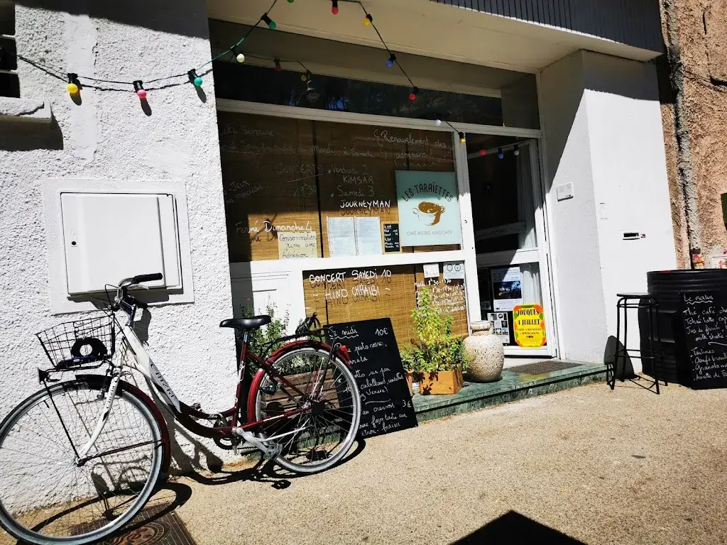 Ersilia Ingratta_Les Taraïettes_Meyrargues_review