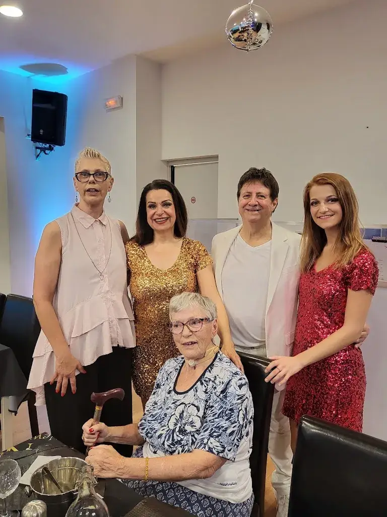 MARIE-NOELLE BENCHADI_New-Kabaret_Meyrargues_review