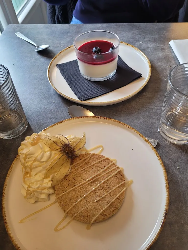 Elisabeth GABRIEL_Le Repaire Mondragon_Mondragon_review