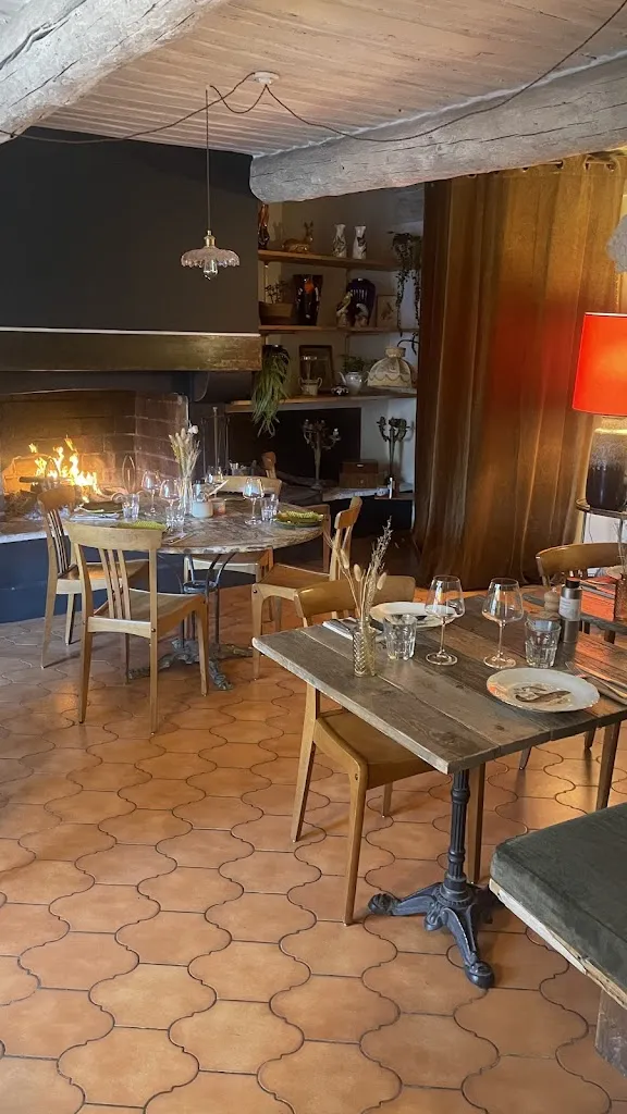 Bistrot Canaille restaurant à Mollégès