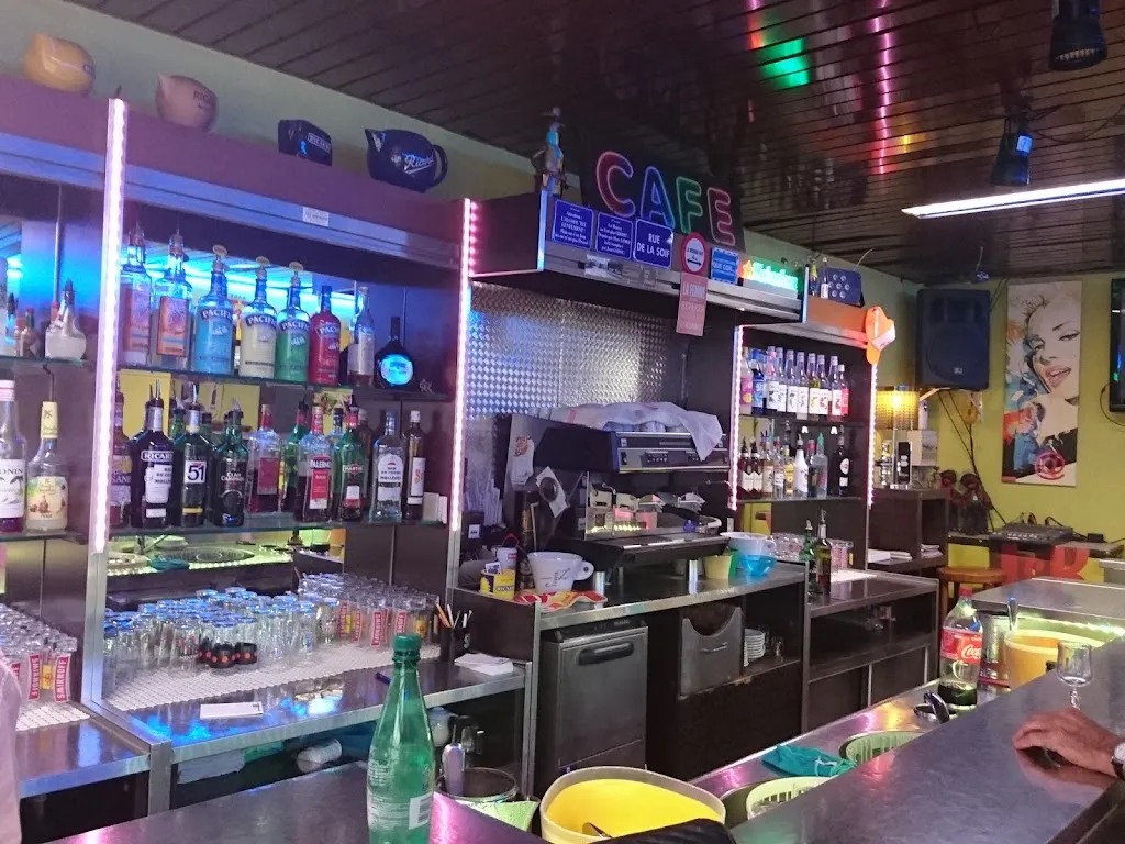 Bar du Cours Chez Roland_Mollégès_slider_image_1