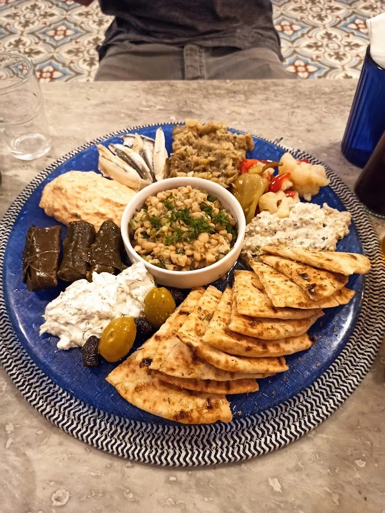 Ana Knezevic_PAPIKO_Monteux_review