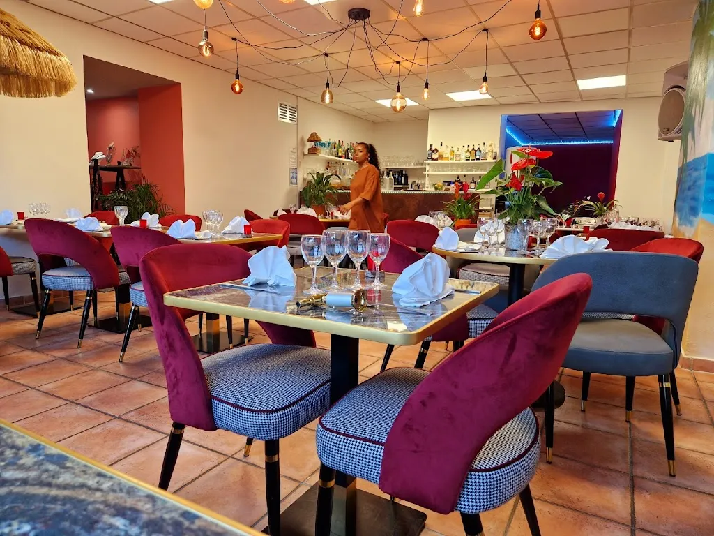 Escapade Créole restaurant in Monteux