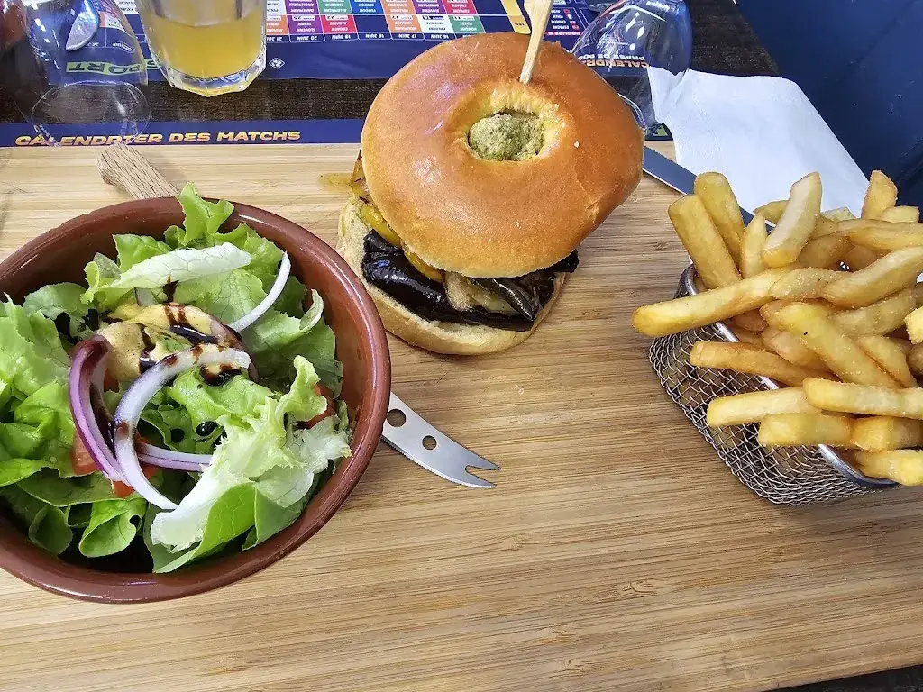 Cafe De Paris_Monteux_slider_image_2